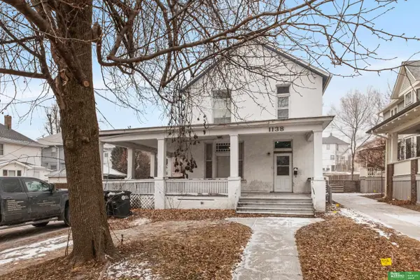 1138 S 30th Avenue, Omaha, NE 68105