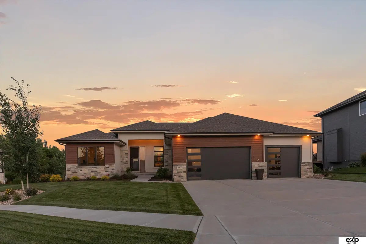 18815 Taylor Circle, Elkhorn, NE 68022 - Image #1