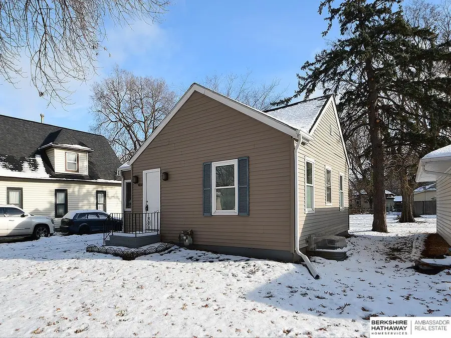4118 Touzalin Avenue, Lincoln, NE 68507 - #2