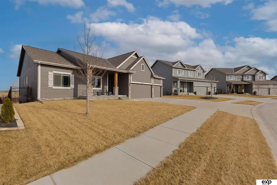 17610 Musket Street, Omaha, NE 68136 - Image #2