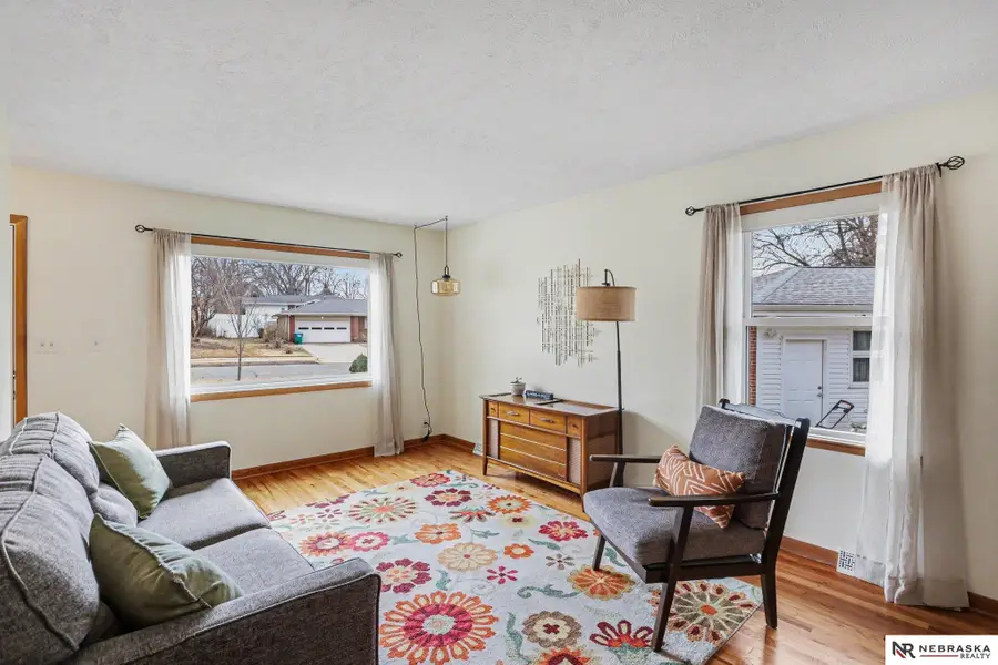 4041 S 37th Street, Lincoln, NE 68506 - #2