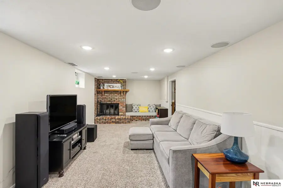 4041 S 37th Street, Lincoln, NE 68506 - #3