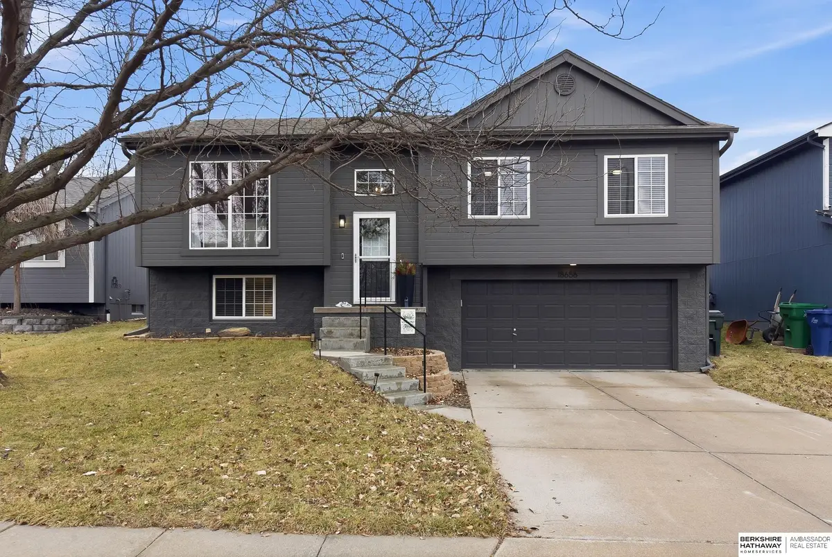 18656 U Street, Omaha, NE 68135 - Image #1