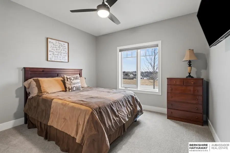 10105 S 180th Avenue Circle, Omaha, NE 68136 - Image #3