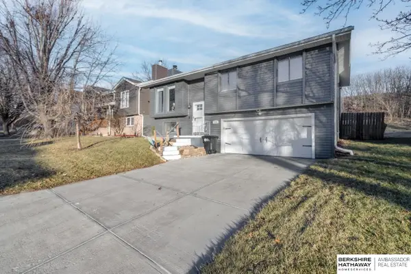 7335 N 80th Street, Omaha, NE 68122