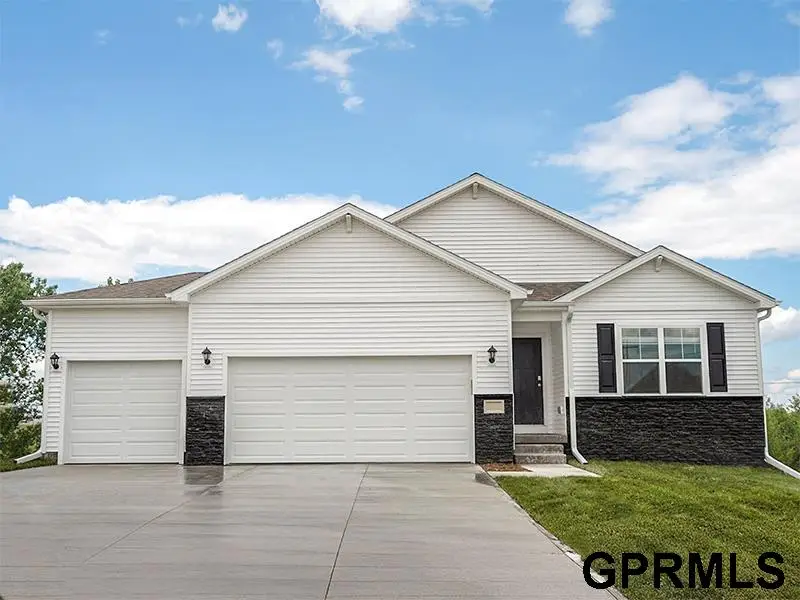 17020 Craig Street, Bennington, NE 68007 - Image #1