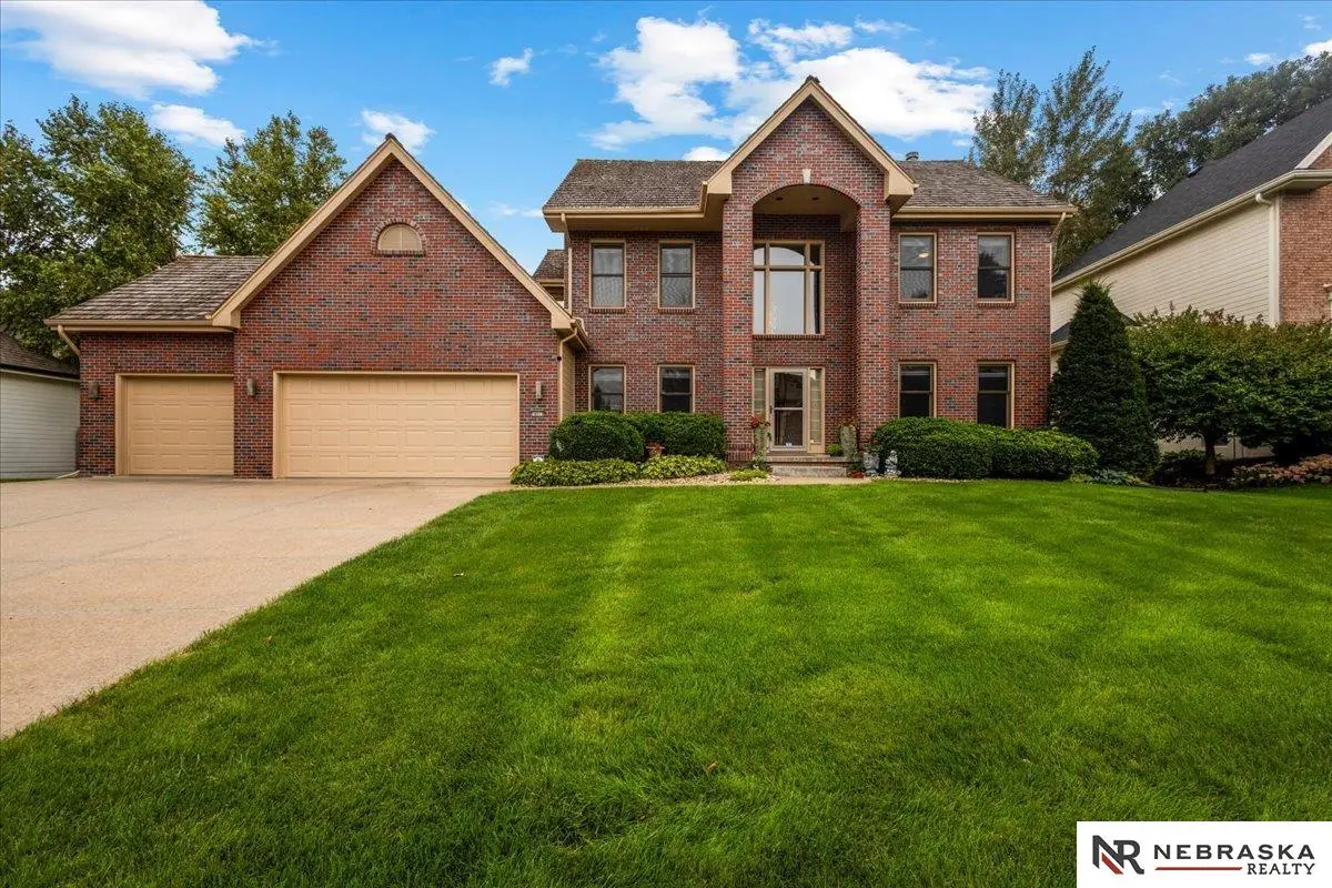 16611 Jones Street, Omaha, NE 68118 - Image #1