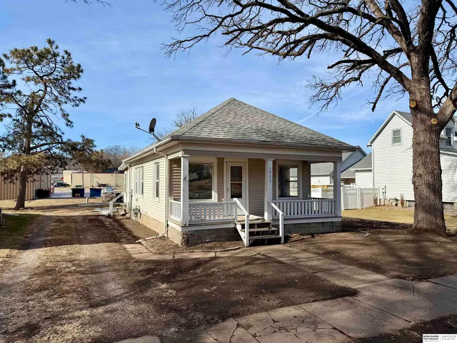 1037 N Broadway, Wahoo, NE 68066 - #2