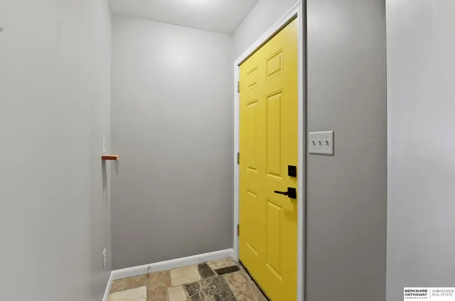 509 W Perry Street, Papillion, NE 68046 - #2