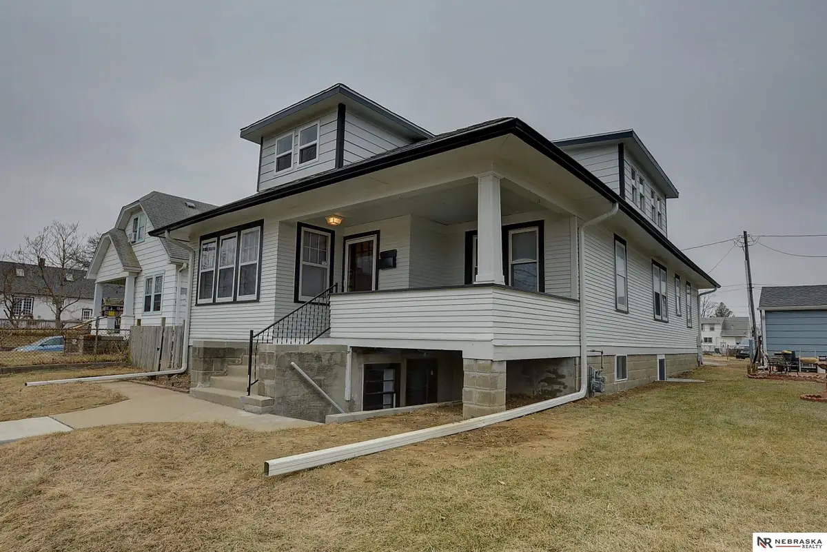 5216 S 38th Street, Omaha, NE 68107 - Image #1