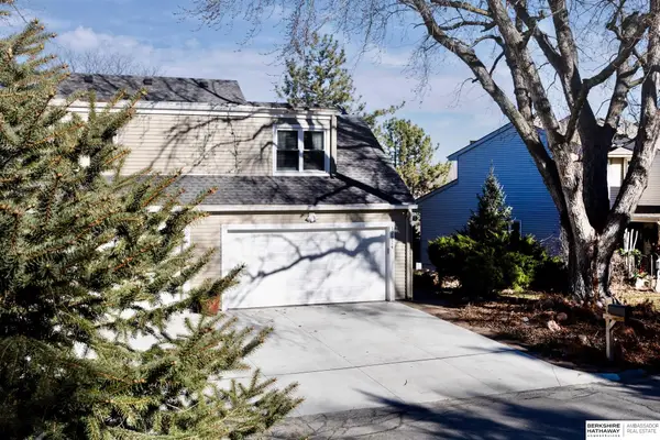 12924 Webster Plaza #B-2, Omaha, NE 68154