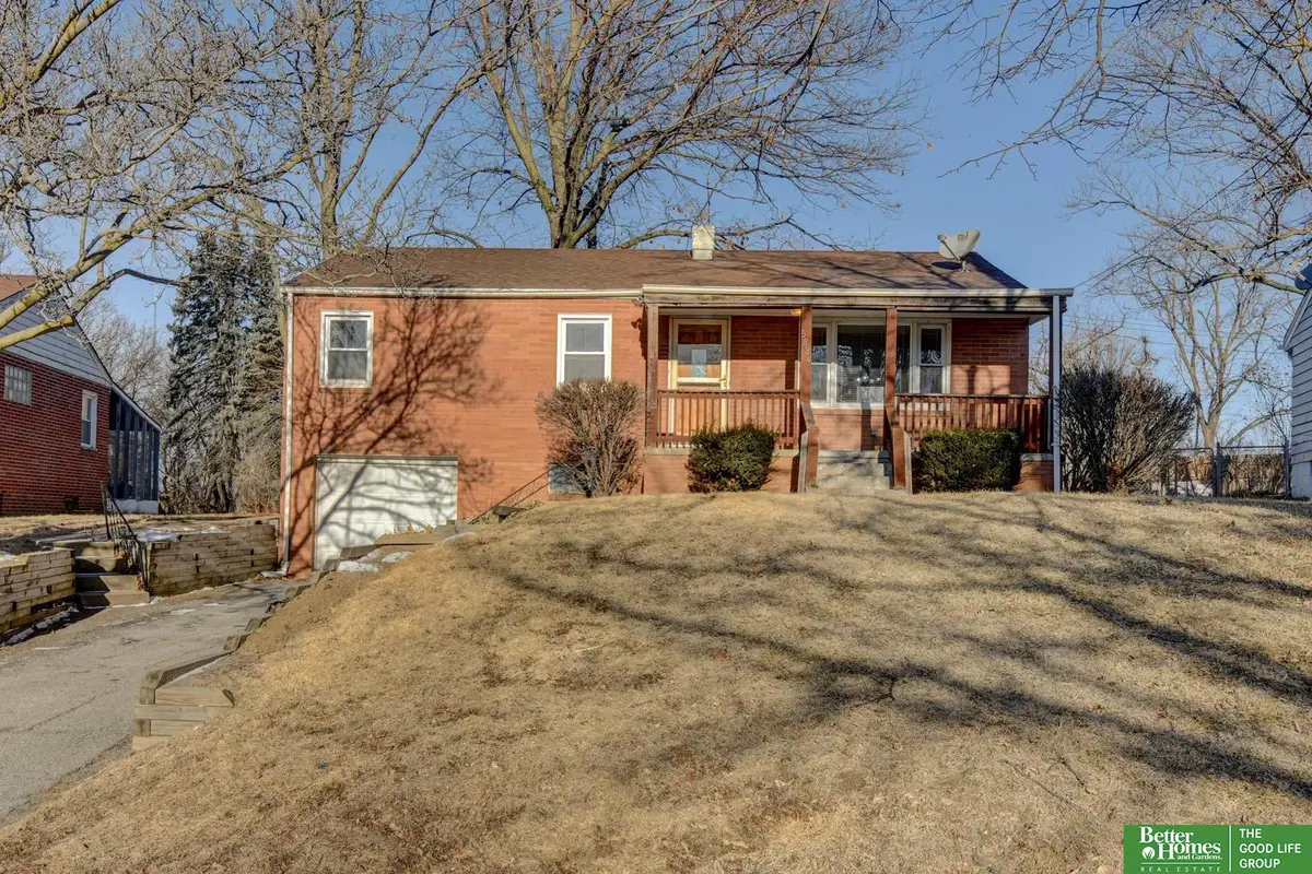 5824 Larimore Avenue, Omaha, NE 68104-9999 - Image #1