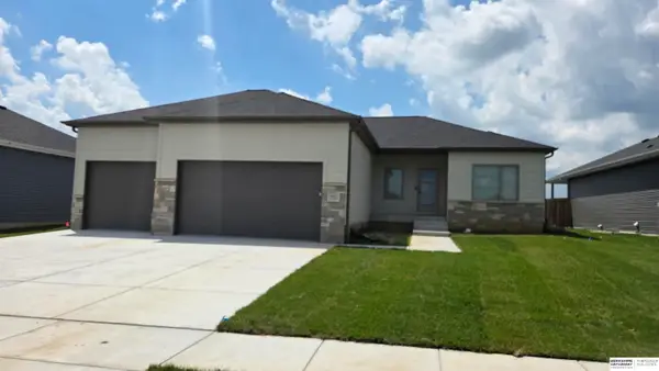 731 W 24th Circle, Wahoo, NE 68066