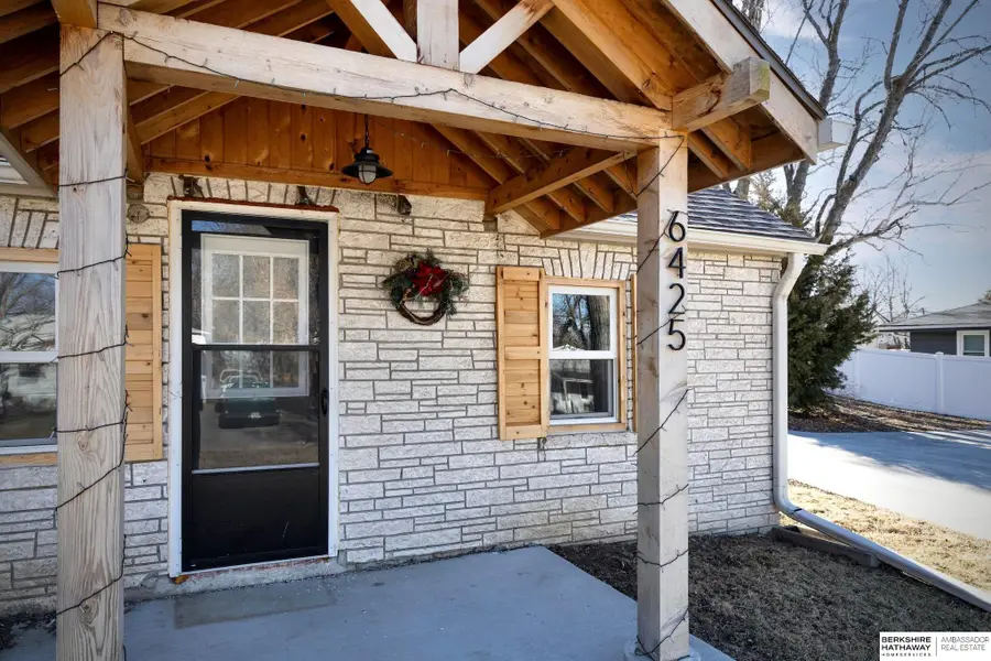 6425 Franklin Street, Omaha, NE 68104 - Image #2