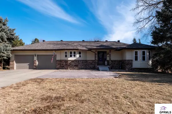 12503 Westridge Road, Gretna, NE 68028