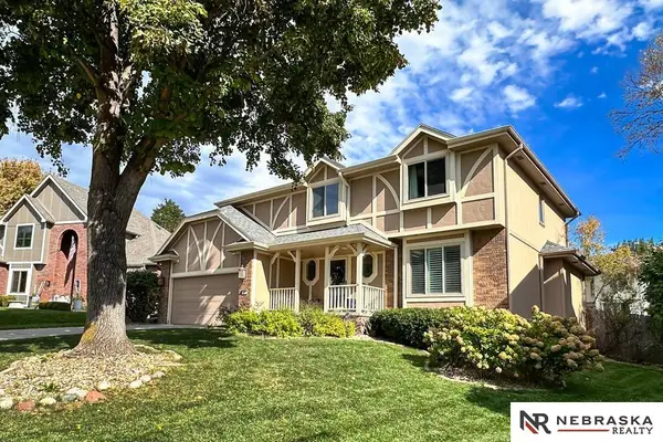 405 S 159 Street, Omaha, NE 68118