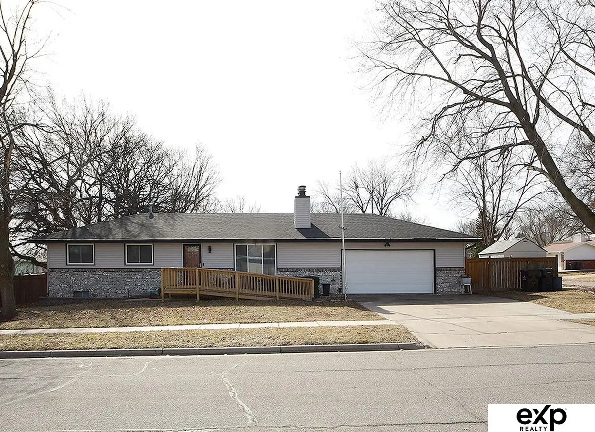 1741 W Sewell Street, Lincoln, NE 68522 - #1