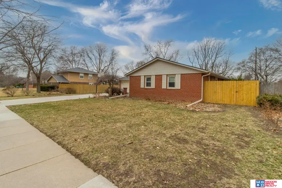 4221 S 36th Street, Lincoln, NE 68506 - #2