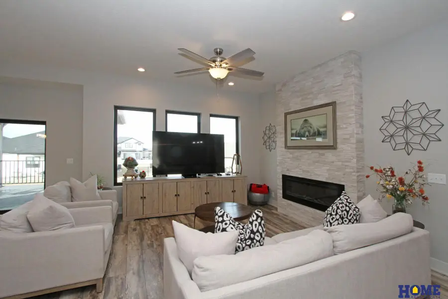 1113 Annabel Avenue, Hickman, NE 68372 - #3