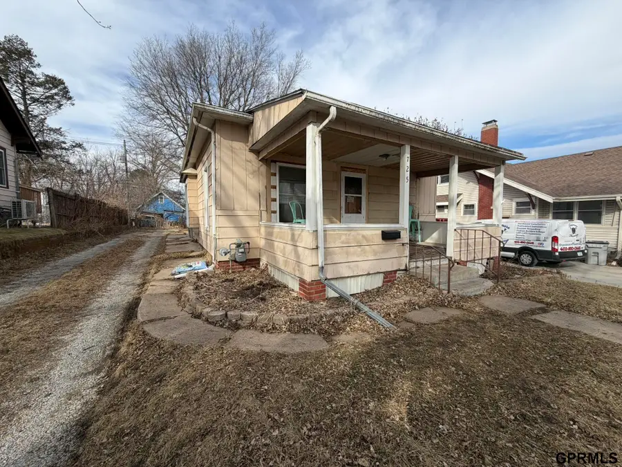 725 N 6th Street, Seward, NE 68434 - Image #2