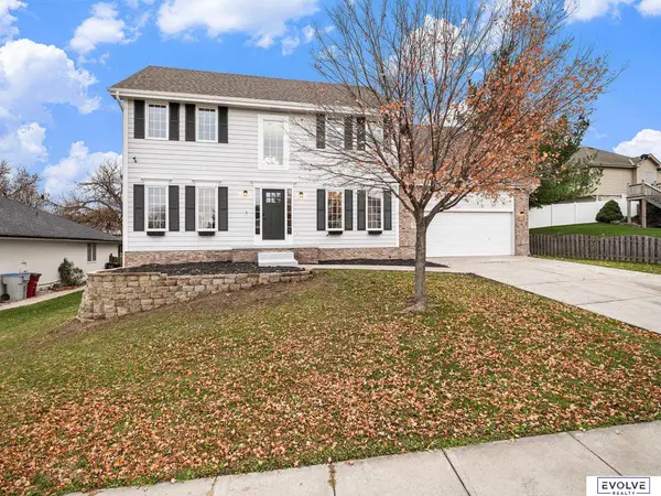 15721 Timberlane Drive, Omaha, NE 68136