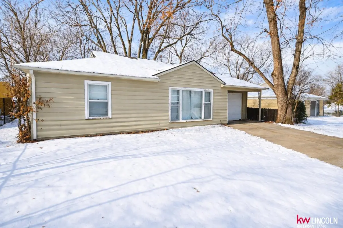 335 S 46th Street, Lincoln, NE 68510 - #1