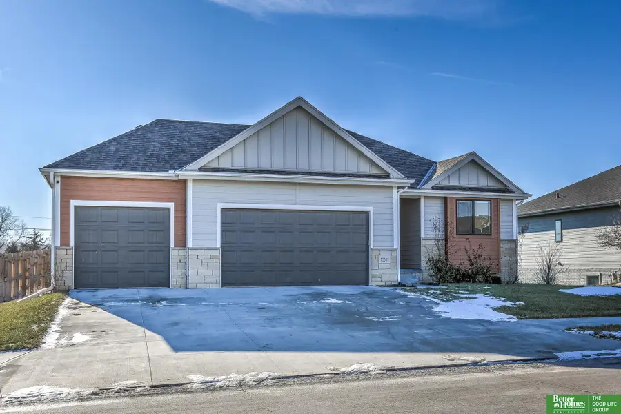 18311 Patrick Avenue, Elkhorn, NE 68022 - #2