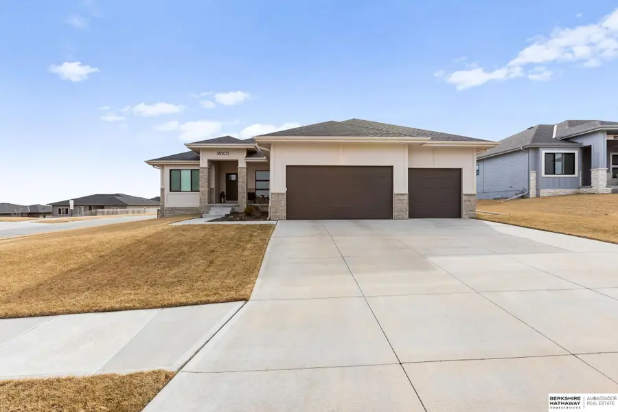 18503 Locust Street, Elkhorn, NE 68022 - #2