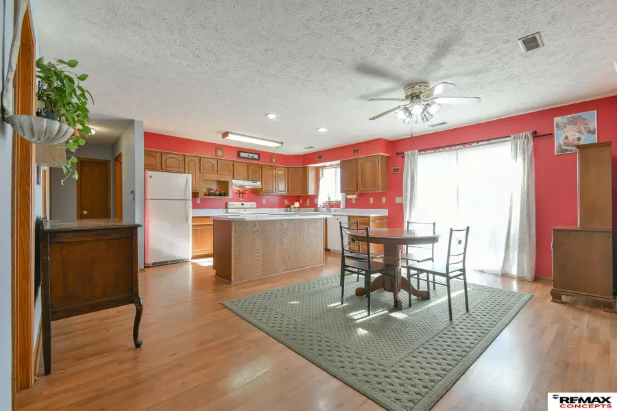 1024 Sycamore Avenue, Crete, NE 68333 - #3