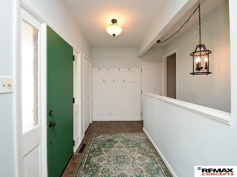 4611 Linden Street, Lincoln, NE 68516 - #3