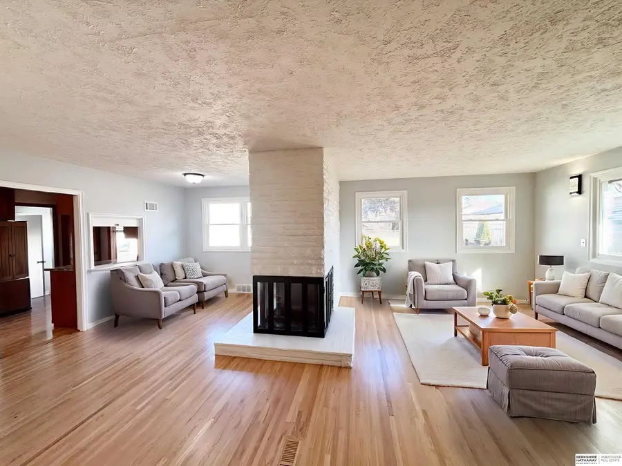 501 N 74th Street, Omaha, NE 68114 - #3