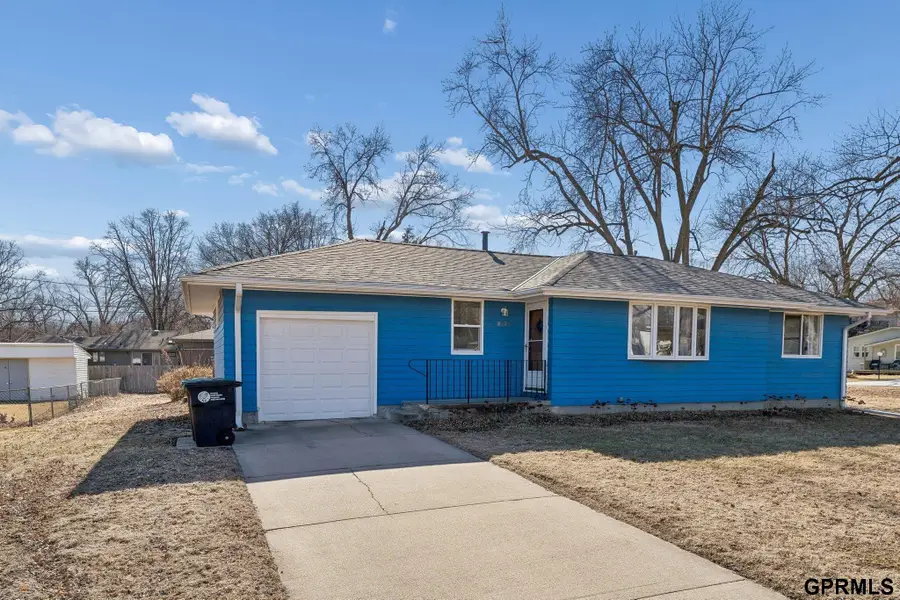 8539 Hamilton Street, Omaha, NE 68114 - #2