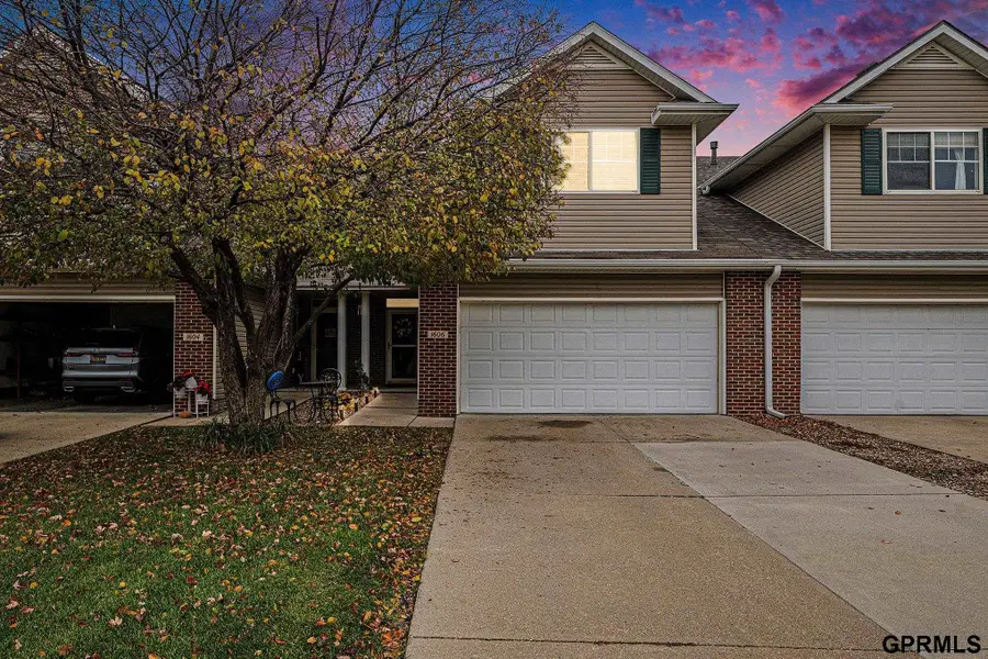 1606 N 175th Plaza, Omaha, NE 68118 - #2