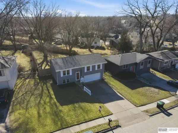 15021 Westchester Circle, Omaha, NE 68154