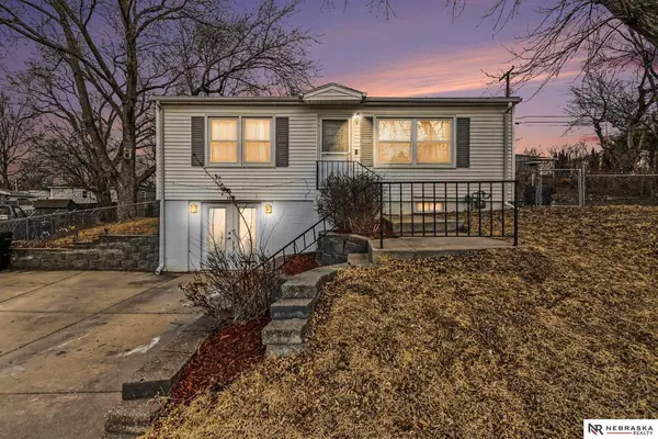 7330 Ira Court, La Vista, NE 68128