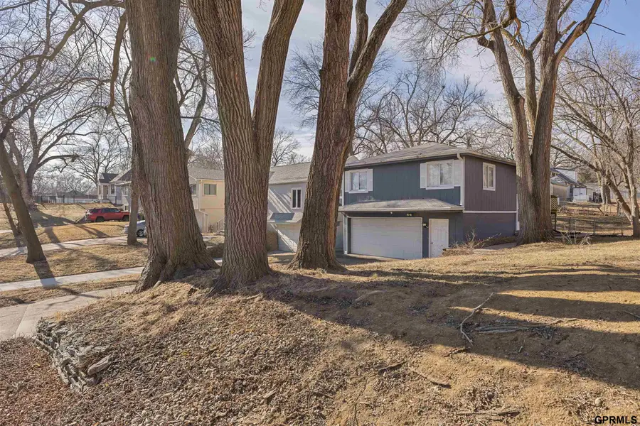 1404 Warren Street, Bellevue, NE 68005 - #3