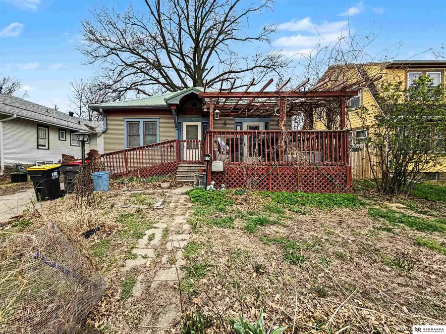 235 N 31st Street, Lincoln, NE 68503 - #2