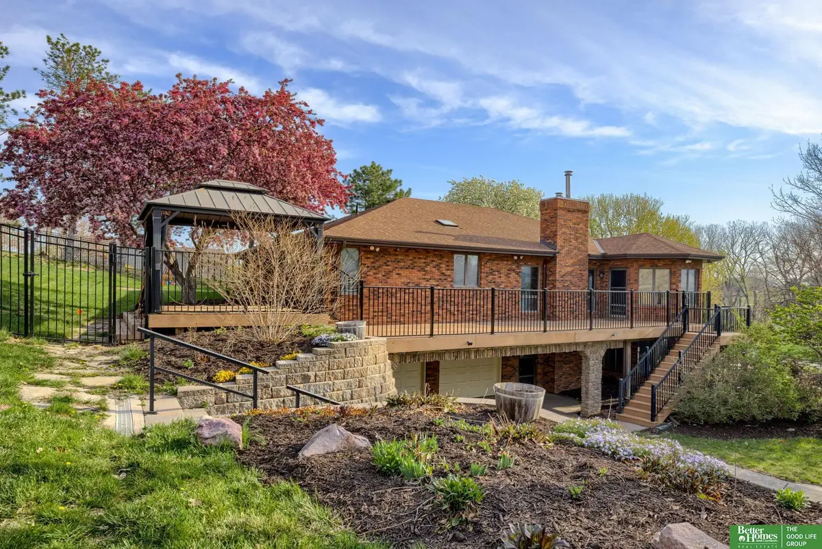 9404 Valaretta Drive, Gretna, NE 68028 - #1