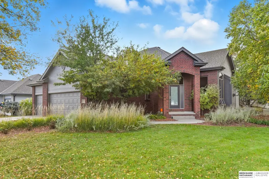 10251 Margo Street, La Vista, NE 68128 - #2