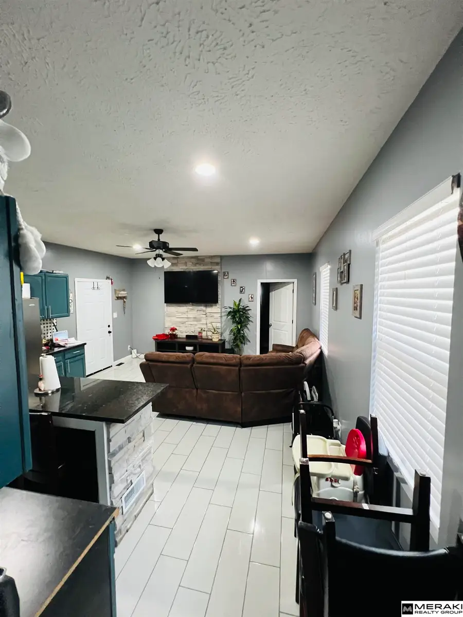 2933 S 18th Street, Omaha, NE 68108 - #3