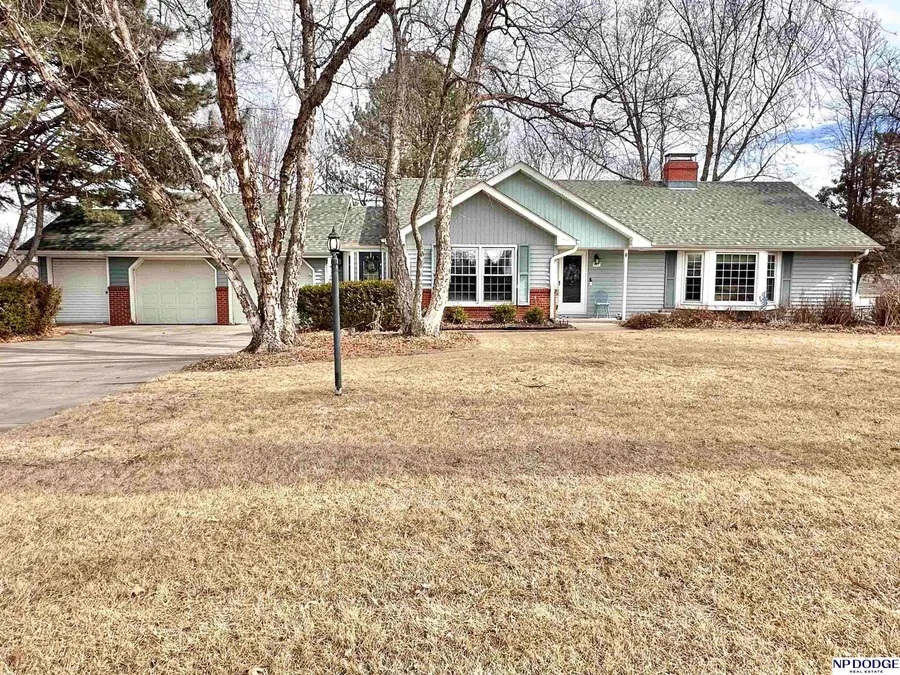 907 Crestridge Road, Omaha, NE 68154 - #2