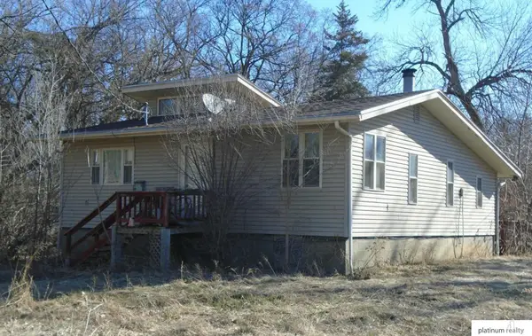 1621 S Ridge Road #B, Fremont, NE 68025-8678