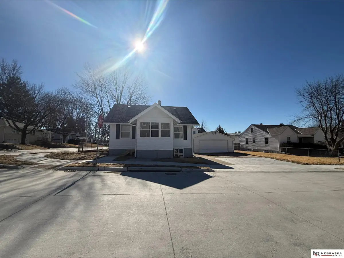 6451 William Street, Omaha, NE 68106 - #1