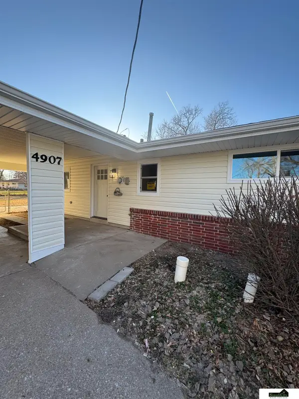 4907 W Benton Street, Lincoln, NE 68524