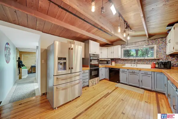 2147 Blue River Lodge Trail #6, Crete, NE 68333