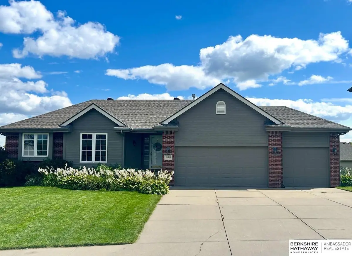 16013 Craig Avenue, Bennington, NE 68007 - #1