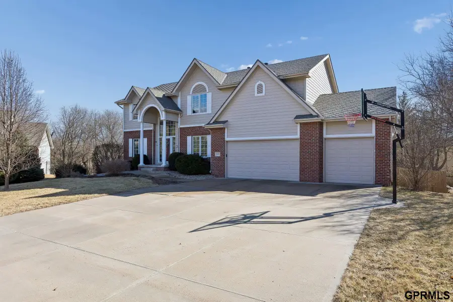 16521 Douglas Circle, Omaha, NE 68118 - #2