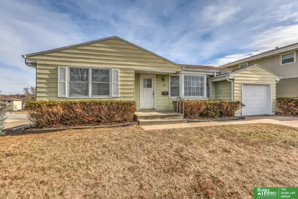 1829 Robertson Drive, Omaha, NE 68114