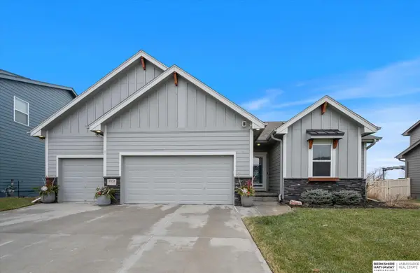8352 S 169th Street, Omaha, NE 68136