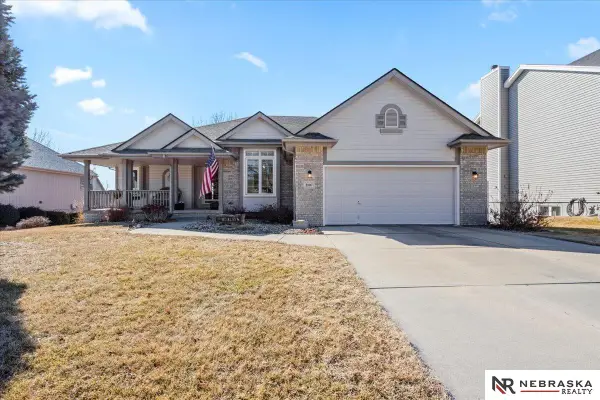 2107 Leigh Street, Papillion, NE 68133